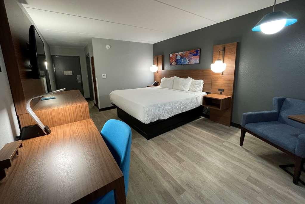 La Quinta Inn & Suites By Wyndham Fayetteville I-95 Pokoj fotografie